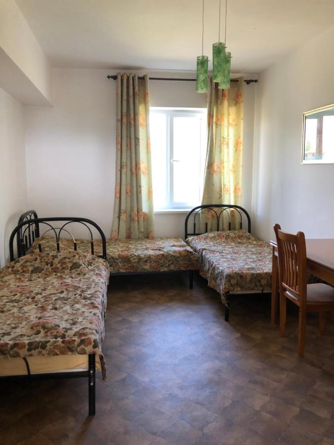 Гостевой Дом Айша Guest House Aisha Cholpon-Ata Exterior foto
